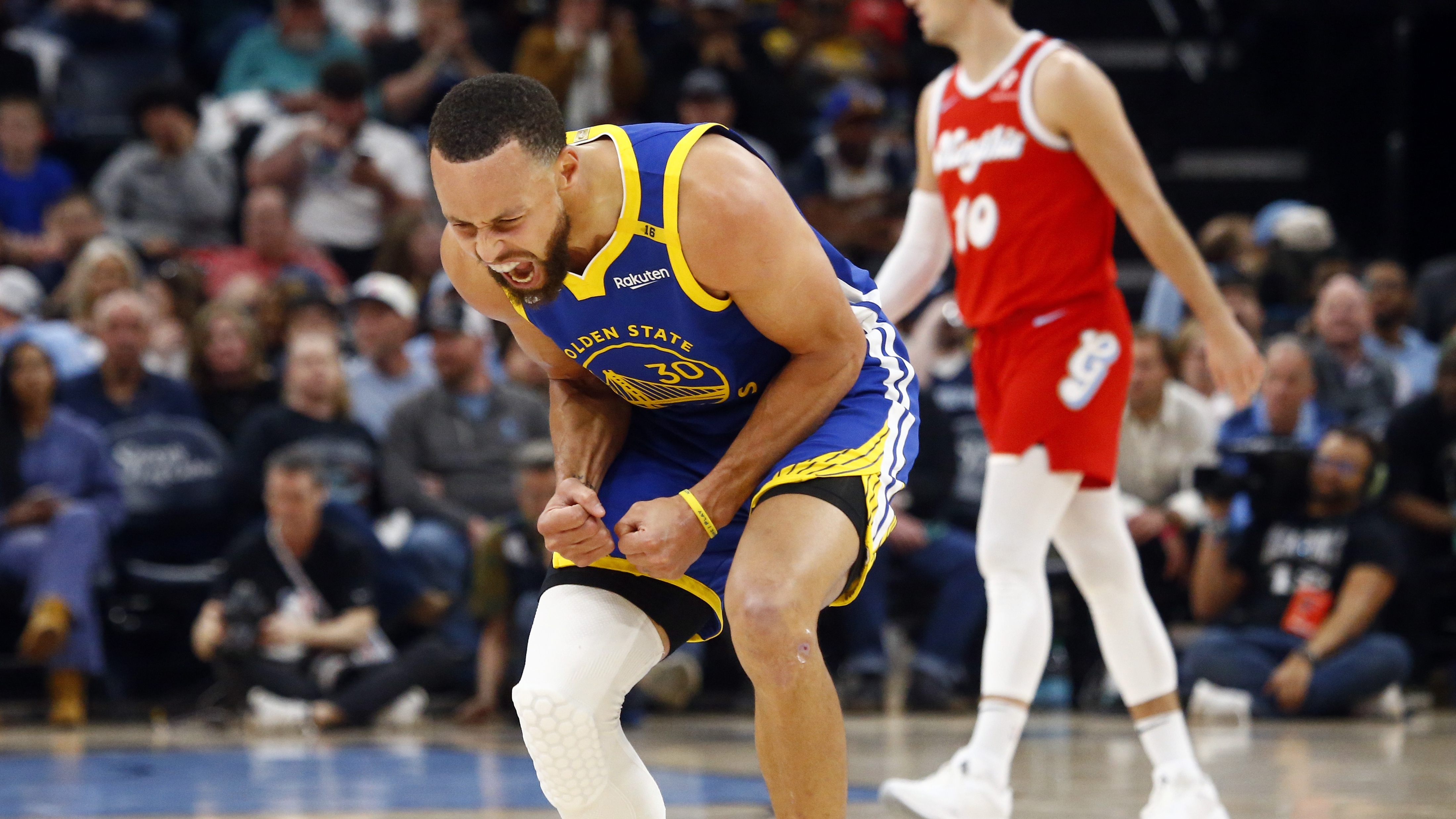 新疆队逆转山西队,库里统治全场 新疆队逆转山西队,库里统治全场