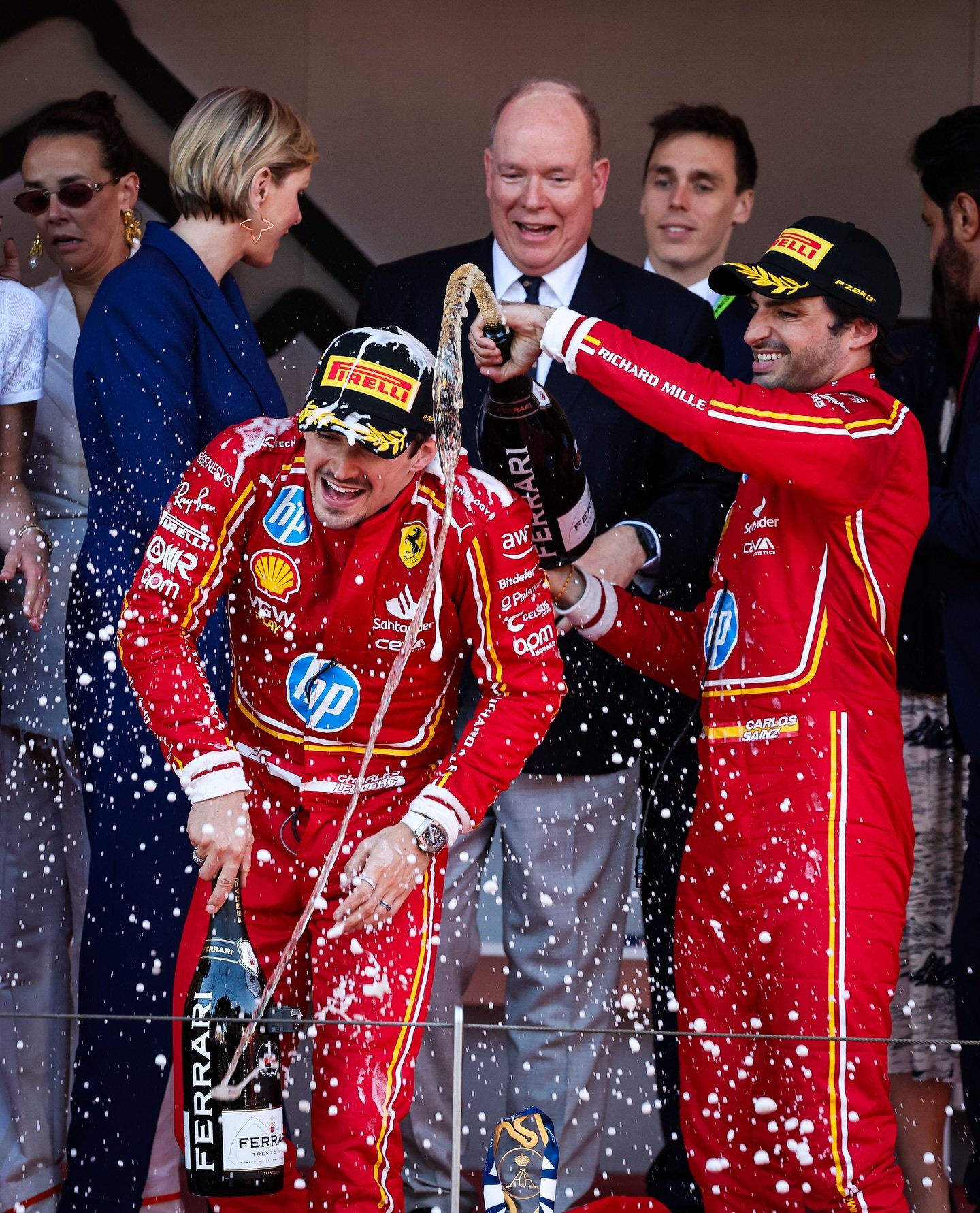 关于法拉利鏖战威廉姆斯，塞恩斯状态火热的信息