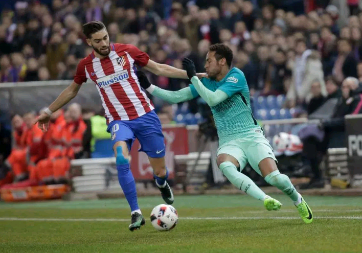 比利时碾压日本，卡拉斯科统治全场