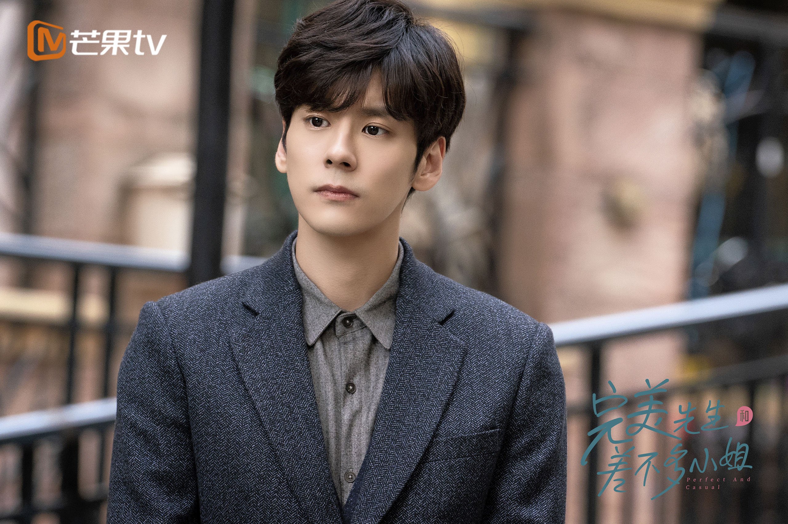 砌筑天空的梅开二度,当阿尔瓦雷斯的爆发点燃了那不勒斯的火山魂